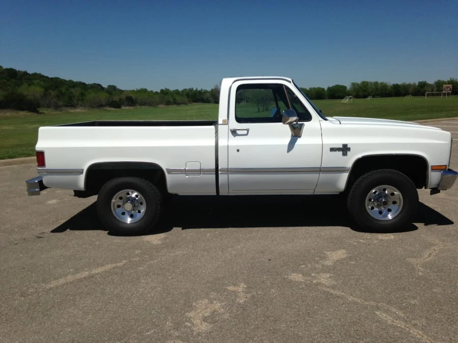 1987 Chevrolet C/K 3rd Gen - Image 10 of 11