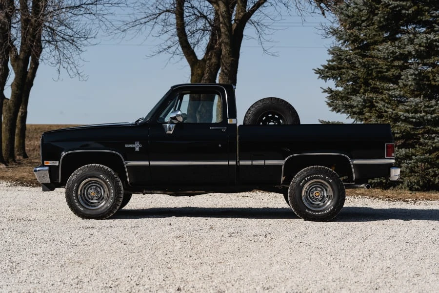 1987 Chevrolet C/K 3rd Gen - Image 2 of 31