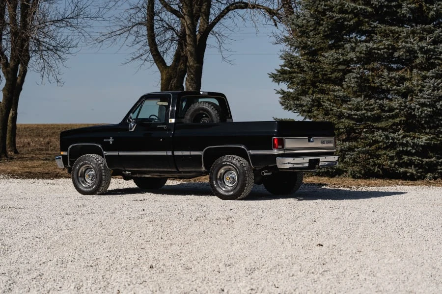 1987 Chevrolet C/K 3rd Gen - Image 3 of 31
