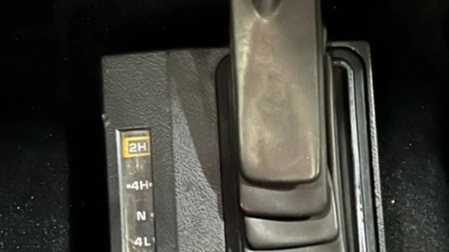 1987 Chevrolet C/K 3rd Gen - Image 4 of 31