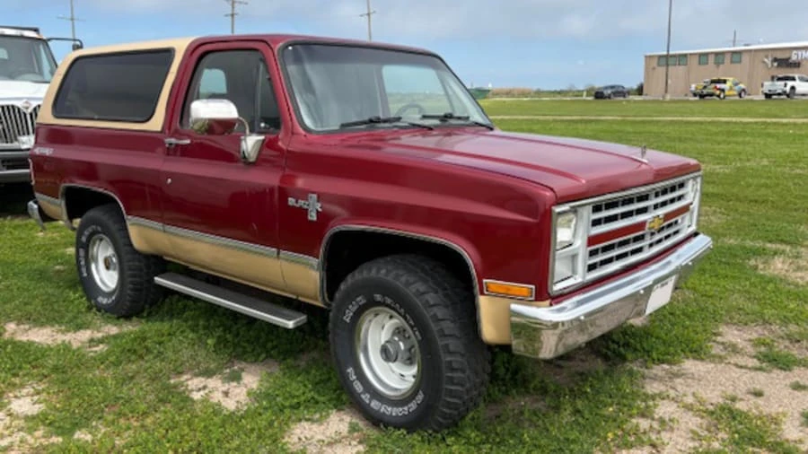 1987 Chevrolet K5 Blazer 2nd Gen - Image 3 of 6