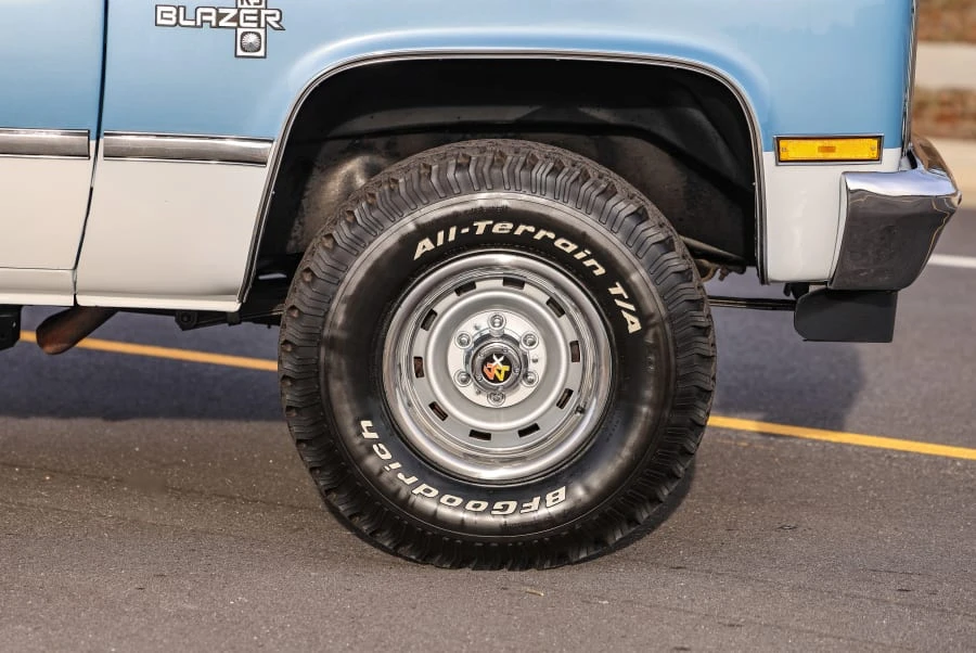 1987 Chevrolet K5 Blazer 2nd Gen - Image 16 of 31