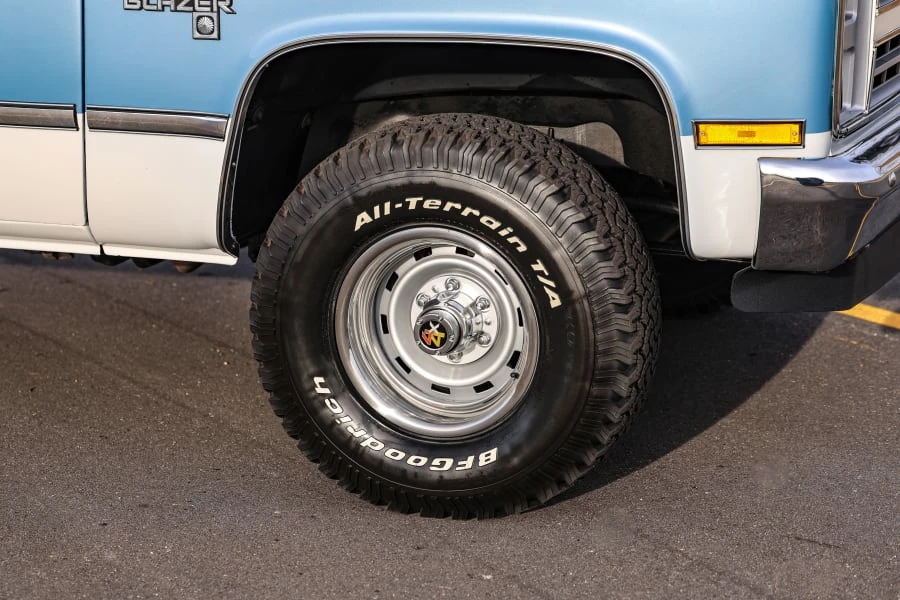 1987 Chevrolet K5 Blazer 2nd Gen - Image 20 of 31