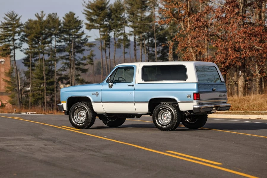 1987 Chevrolet K5 Blazer 2nd Gen - Image 9 of 31
