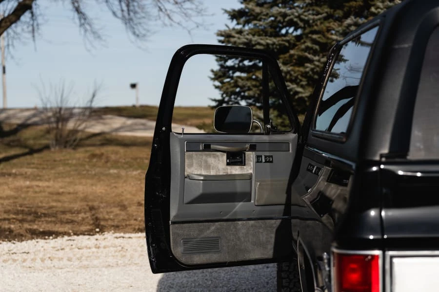 1987 Chevrolet K5 Blazer 2nd Gen - Image 26 of 31