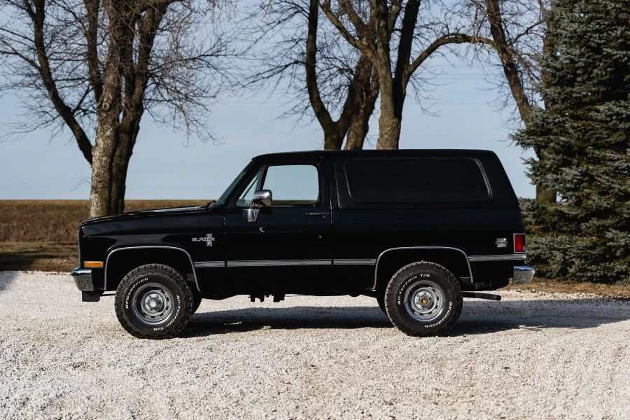 1987 Chevrolet K5 Blazer 2nd Gen - Image 9 of 31