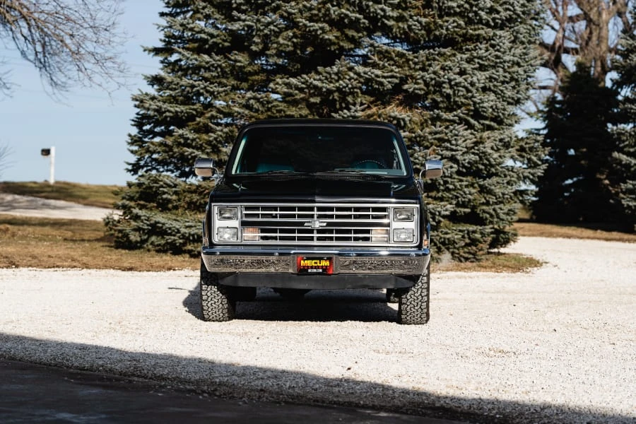 1987 Chevrolet K5 Blazer 2nd Gen - Image 4 of 31