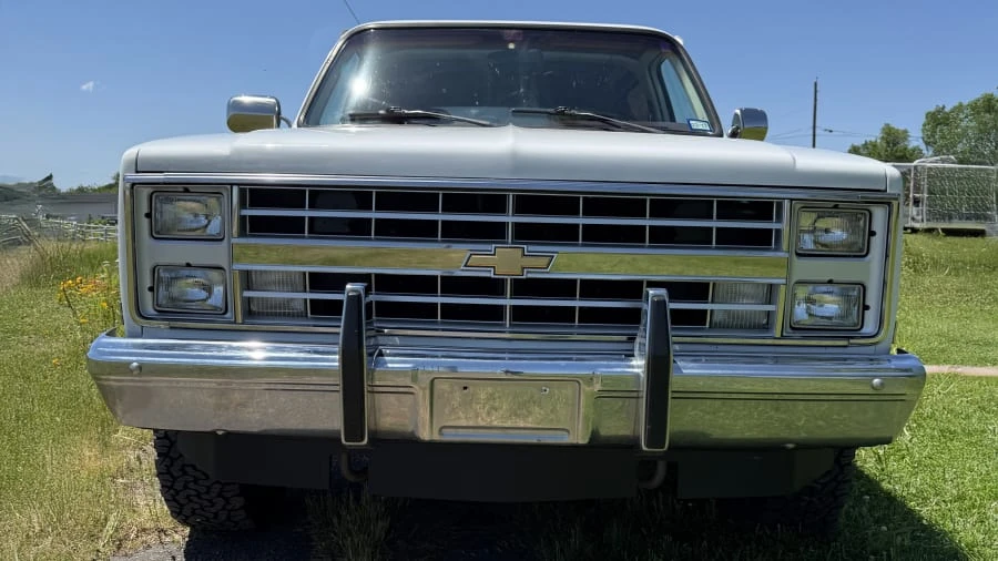 1987 Chevrolet K5 Blazer 2nd Gen - Image 4 of 12