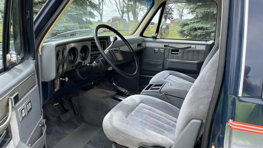 1987 Chevrolet K5 Blazer 2nd Gen - Image 4 of 21