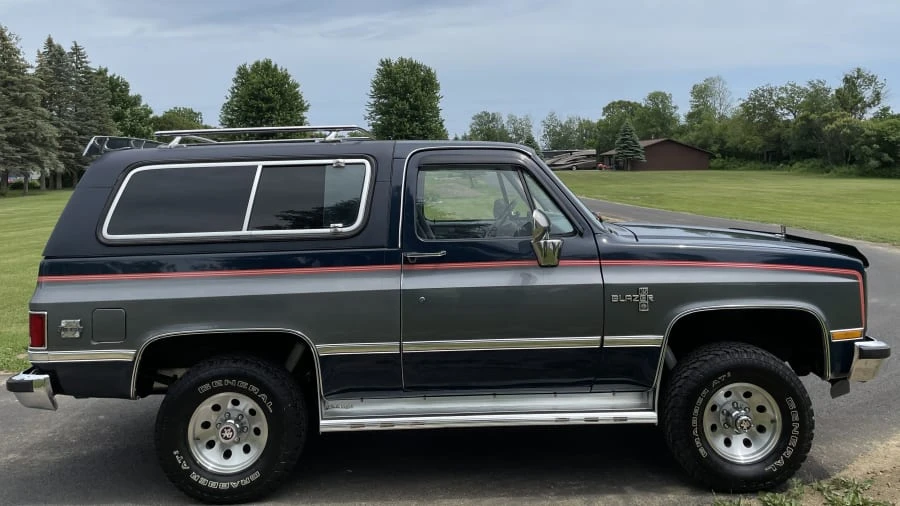 1987 Chevrolet K5 Blazer 2nd Gen - Image 20 of 21