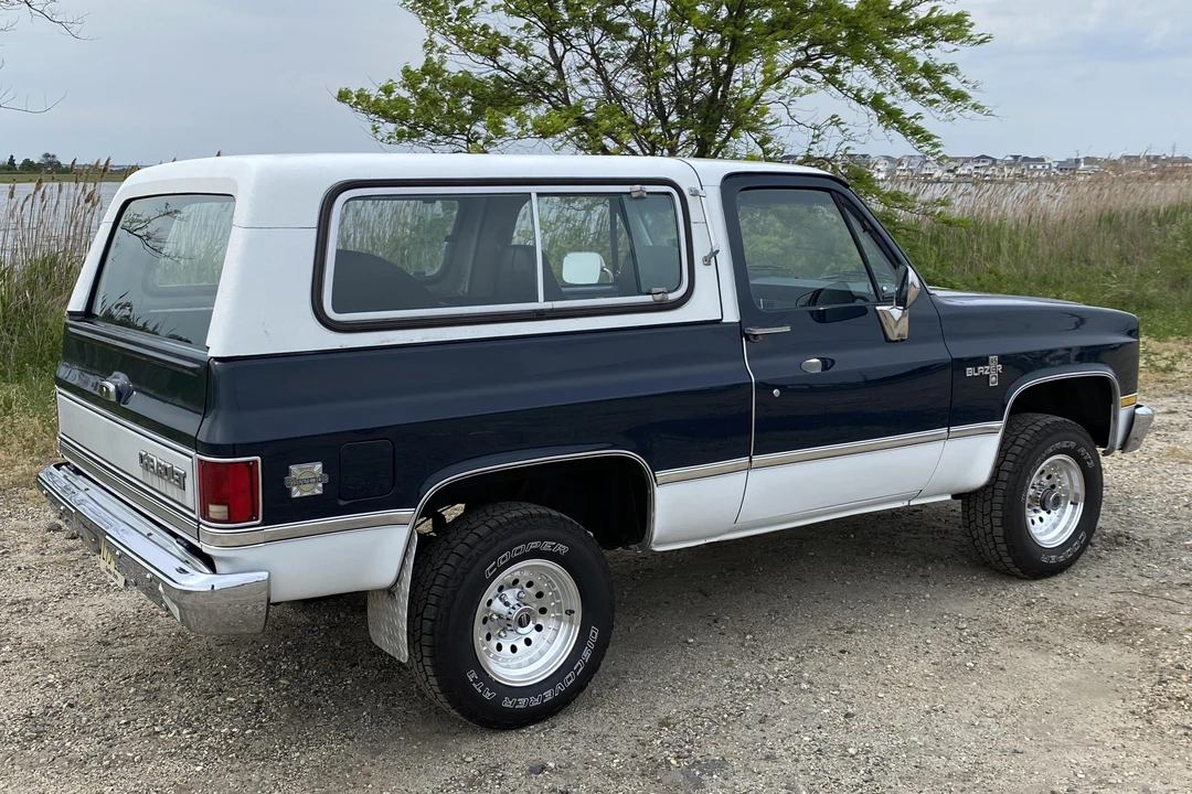 1987 Chevrolet K5 Blazer 2nd Gen - Image 5 of 31