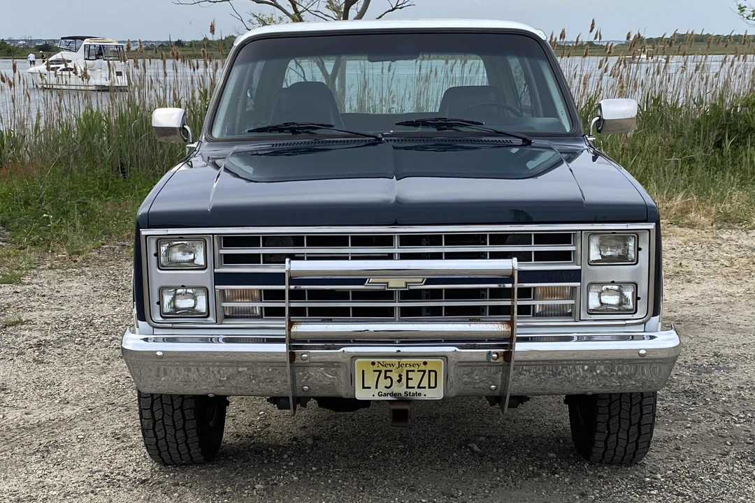 1987 Chevrolet K5 Blazer 2nd Gen - Image 2 of 31