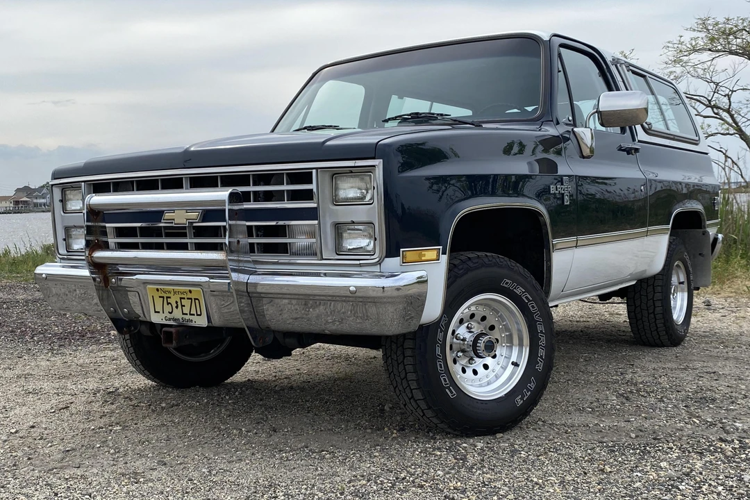 1987 Chevrolet K5 Blazer 2nd Gen - Image 3 of 31
