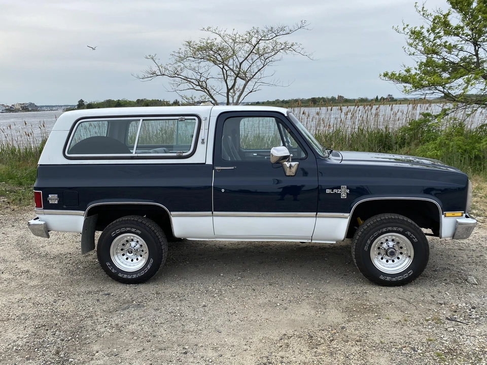 1987 Chevrolet K5 Blazer 2nd Gen - Image 20 of 31