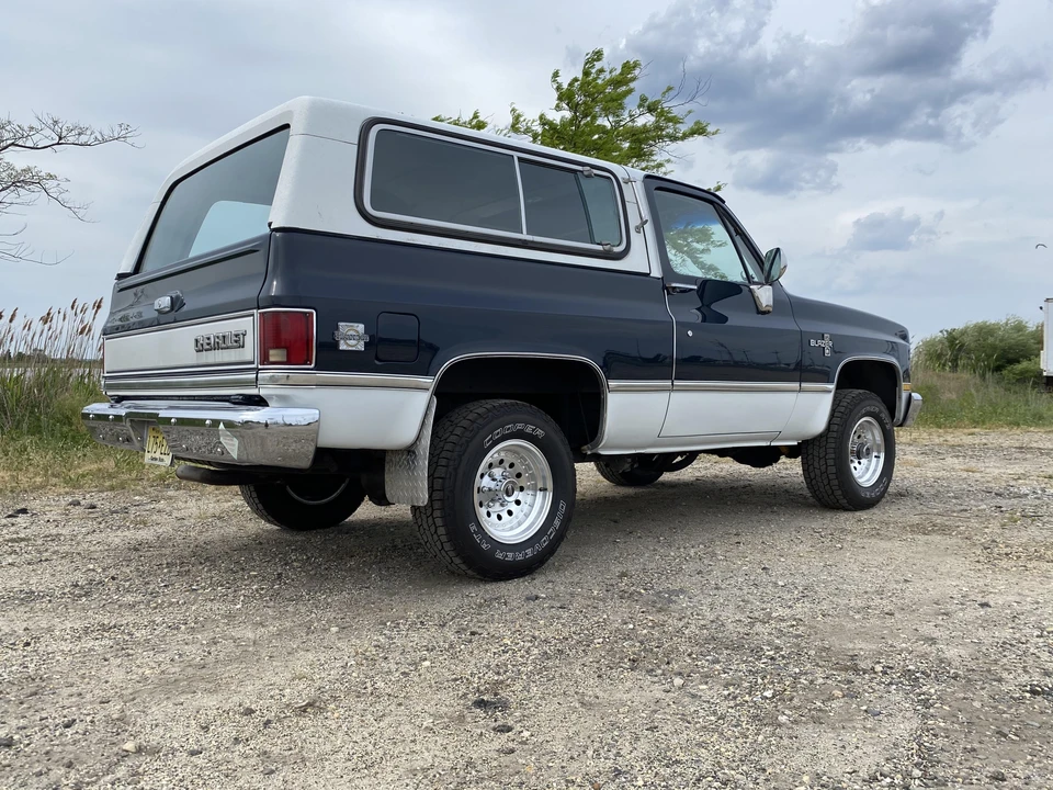 1987 Chevrolet K5 Blazer 2nd Gen - Image 18 of 31