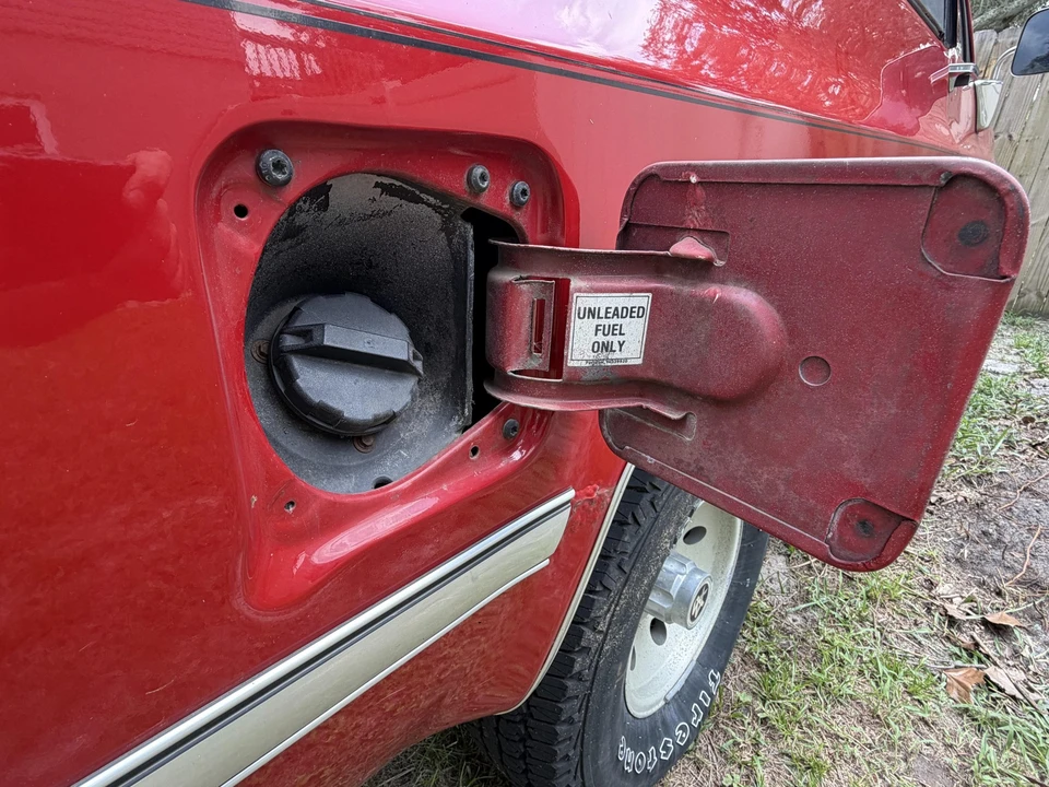 1987 Chevrolet K5 Blazer 2nd Gen - Image 13 of 31