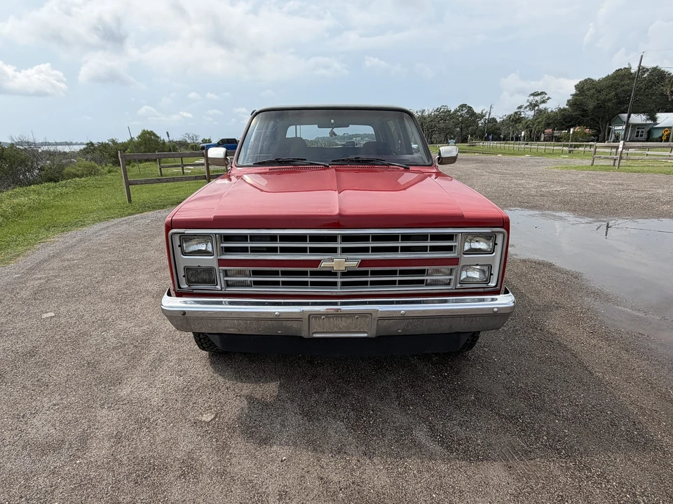 1987 Chevrolet K5 Blazer 2nd Gen - Image 3 of 31