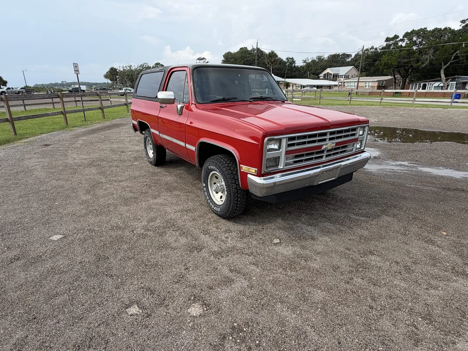 1987 Chevrolet K5 Blazer 2nd Gen - Image 4 of 31