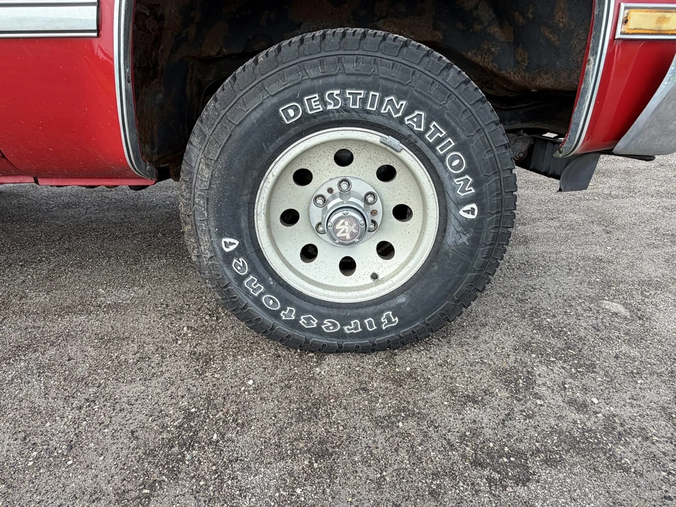 1987 Chevrolet K5 Blazer 2nd Gen - Image 27 of 31
