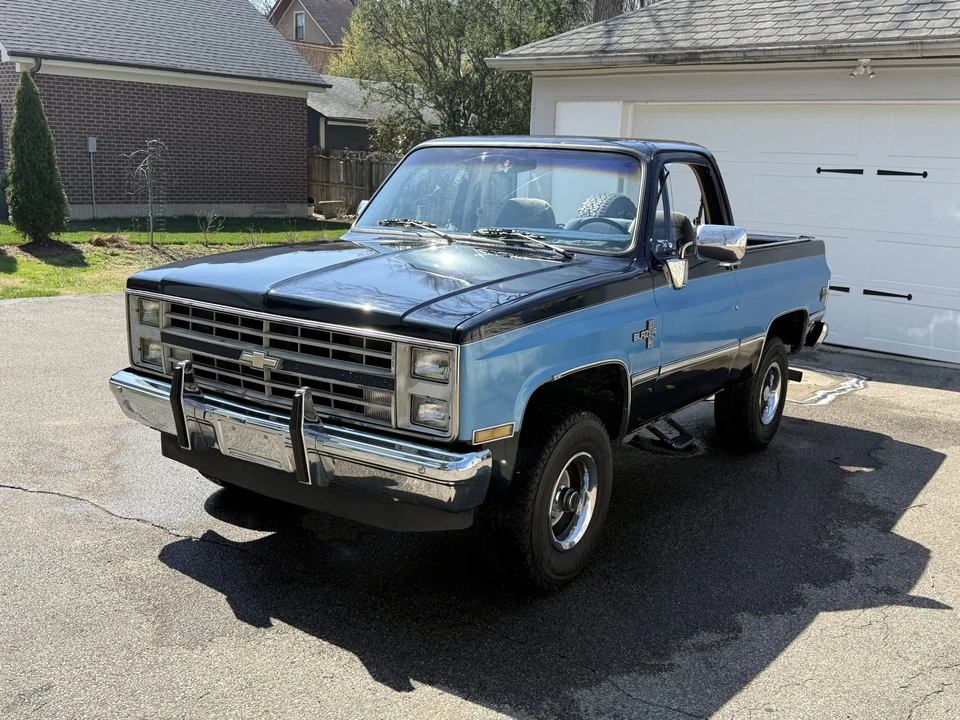 1987 Chevrolet K5 Blazer 2nd Gen - Image 2 of 31