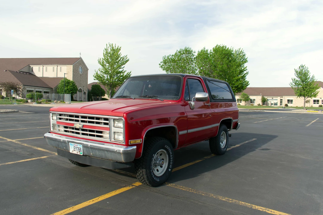 1987 Chevrolet K5 Blazer 2nd Gen - Image 4 of 31