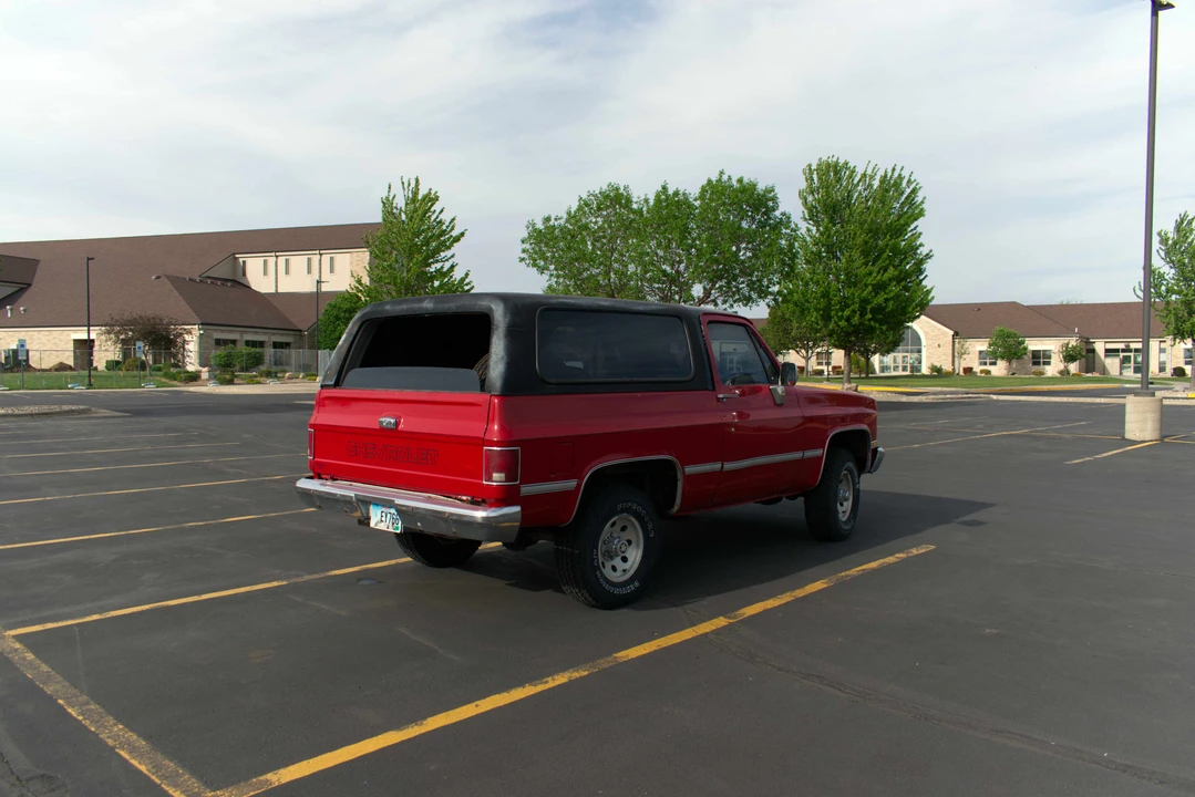 1987 Chevrolet K5 Blazer 2nd Gen - Image 13 of 31