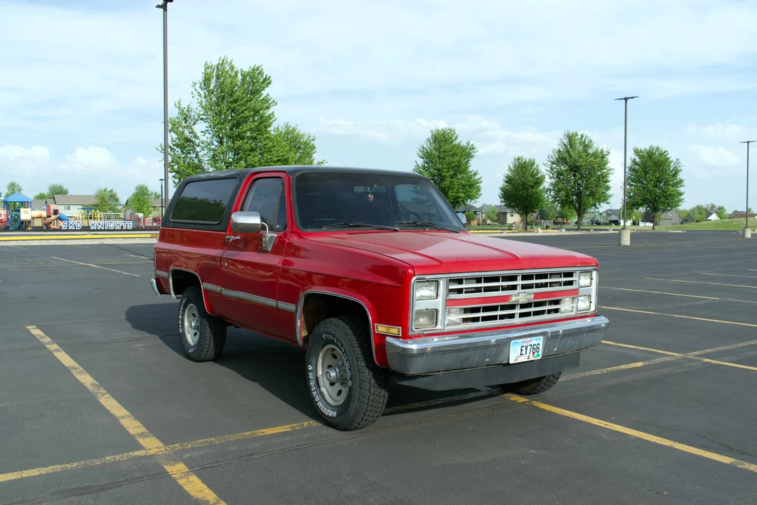 1987 Chevrolet K5 Blazer 2nd Gen - Image 2 of 31