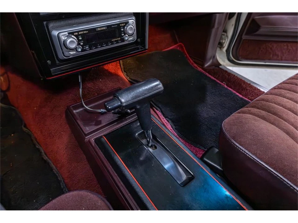 1987 Chevrolet Monte Carlo 4th Gen - Image 15 of 31