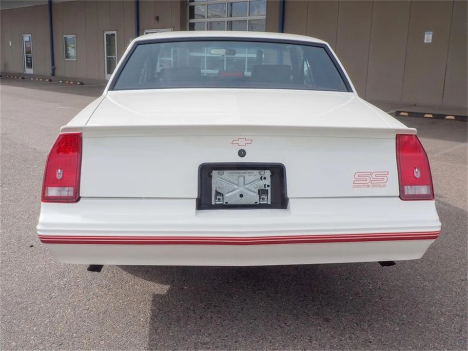 1987 Chevrolet Monte Carlo 4th Gen - Image 18 of 31