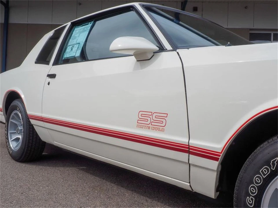 1987 Chevrolet Monte Carlo 4th Gen - Image 27 of 31