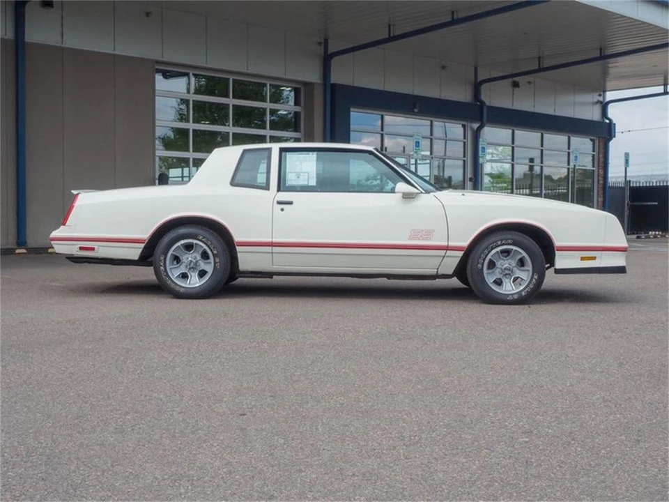 1987 Chevrolet Monte Carlo 4th Gen - Image 9 of 31