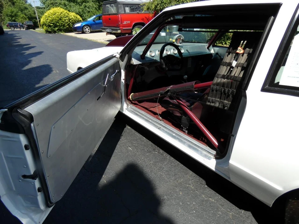1987 Chevrolet Monte Carlo 4th Gen - Image 23 of 31