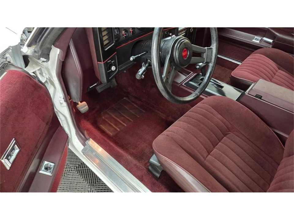 1987 Chevrolet Monte Carlo 4th Gen - Image 25 of 31