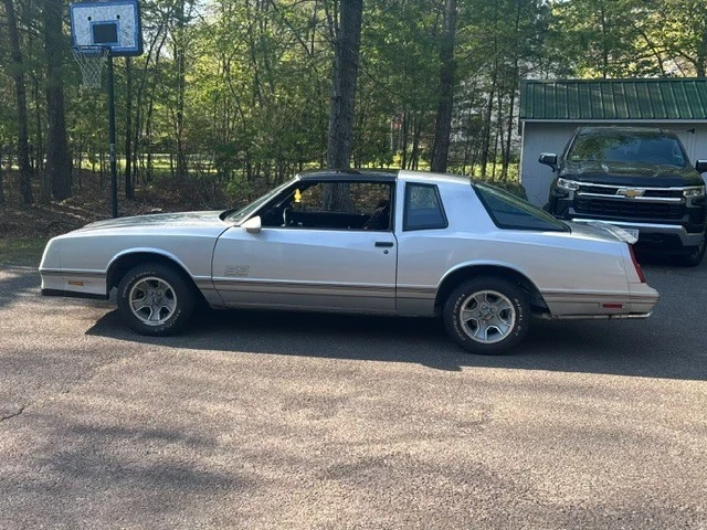 1987 Chevrolet Monte Carlo 4th Gen - Image 2 of 14