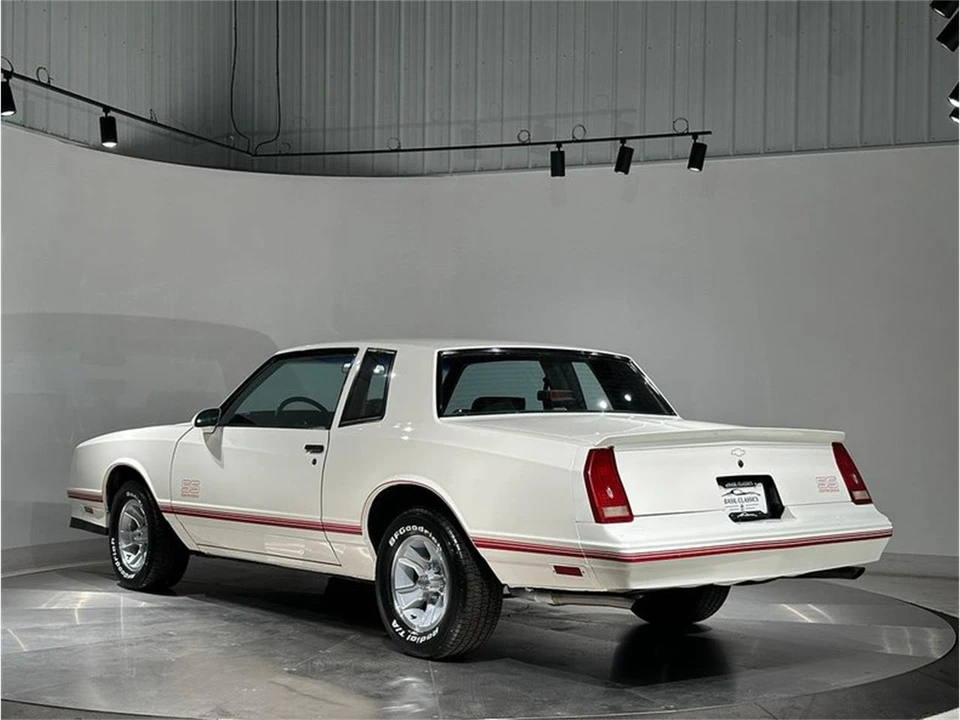 1987 Chevrolet Monte Carlo 4th Gen - Image 9 of 31