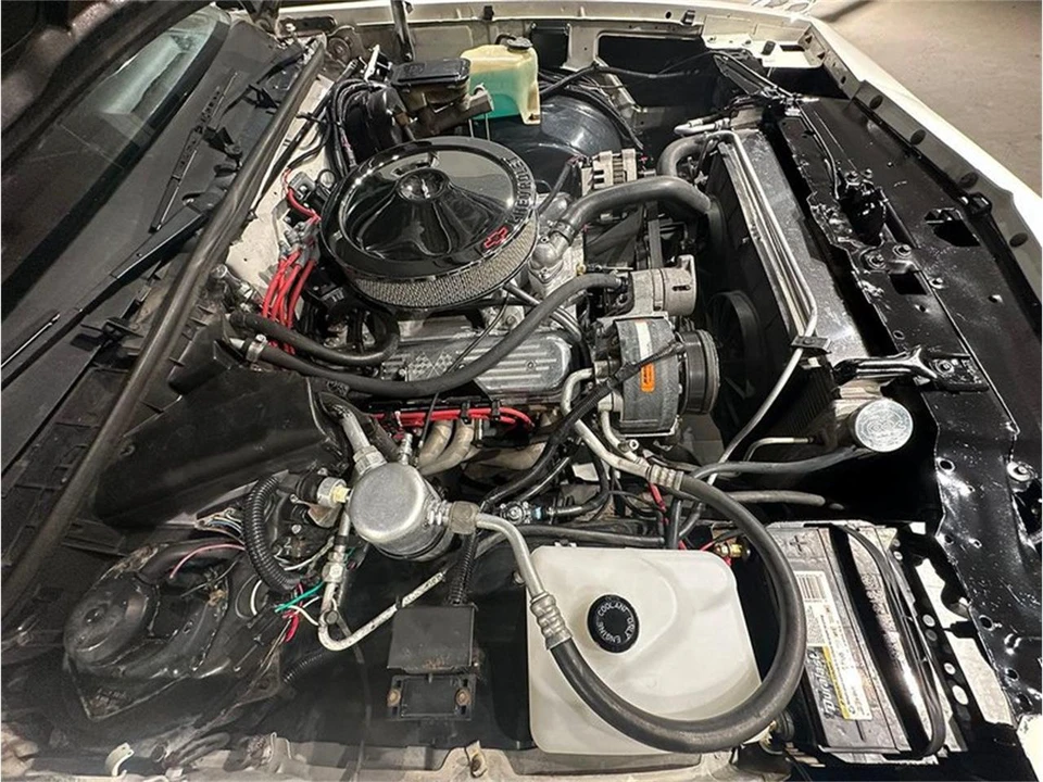 1987 Chevrolet Monte Carlo 4th Gen - Image 24 of 31