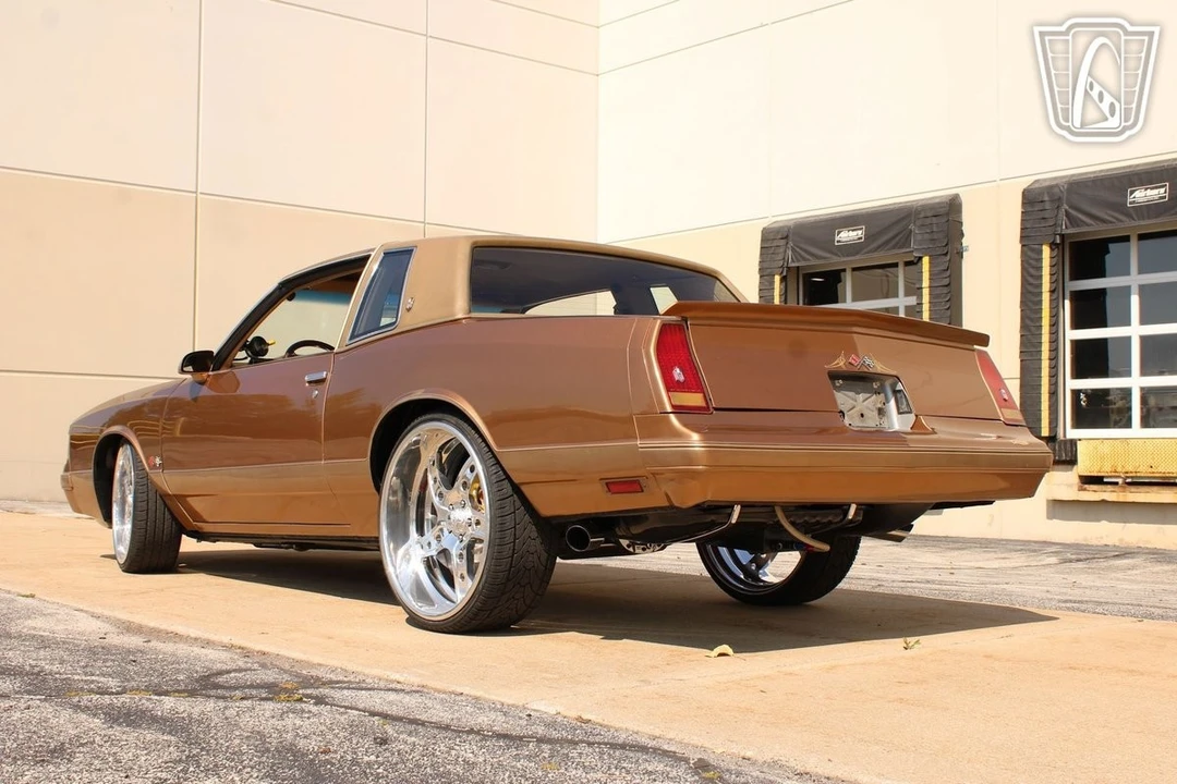 1987 Chevrolet Monte Carlo 4th Gen - Image 10 of 12