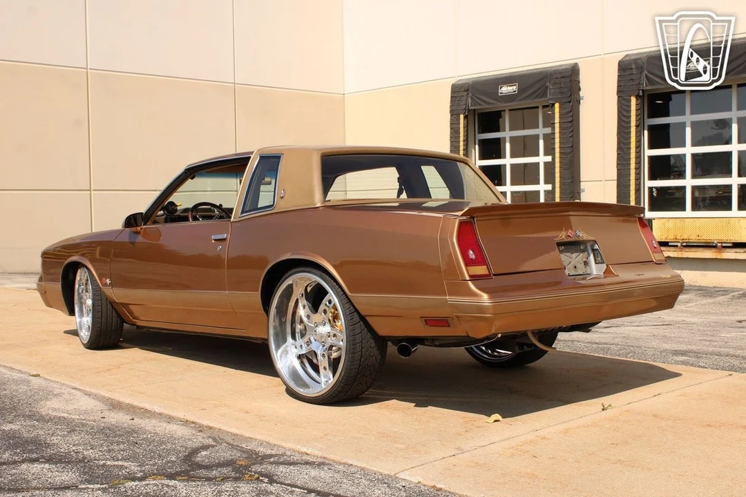 1987 Chevrolet Monte Carlo 4th Gen - Image 9 of 12