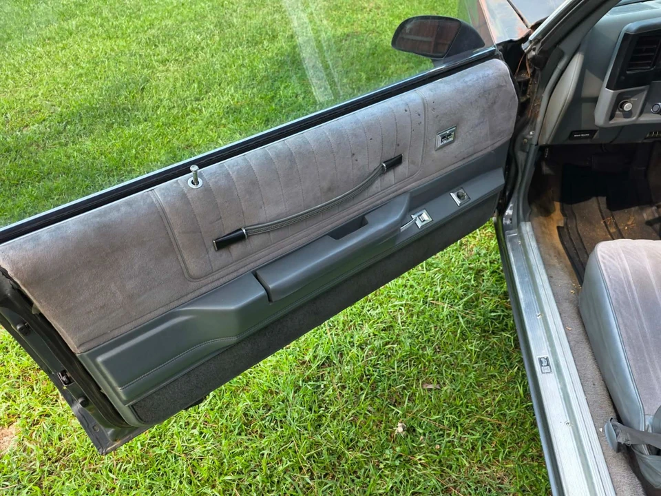 1987 Chevrolet Monte Carlo 4th Gen - Image 9 of 19