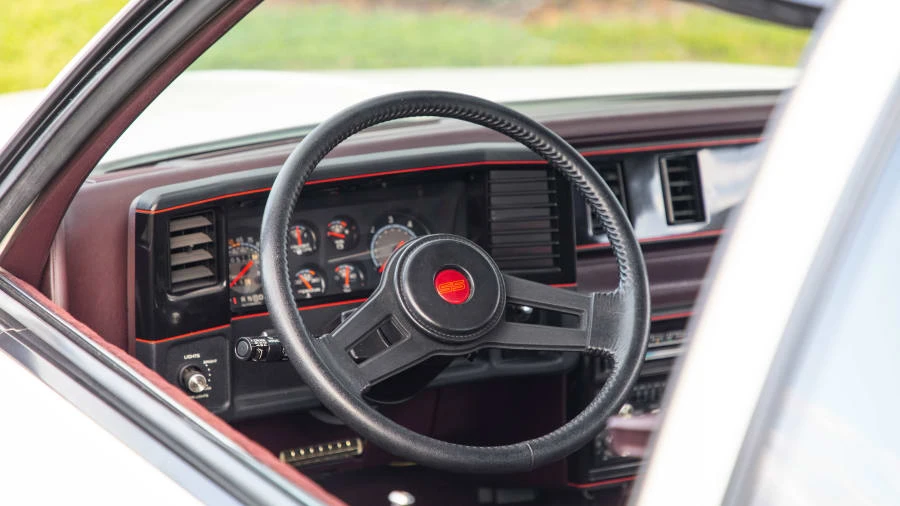 1987 Chevrolet Monte Carlo 4th Gen - Image 11 of 13