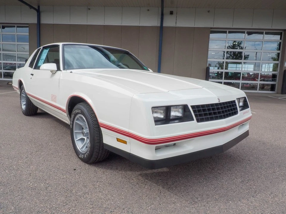1987 Chevrolet - Image 14 of 31