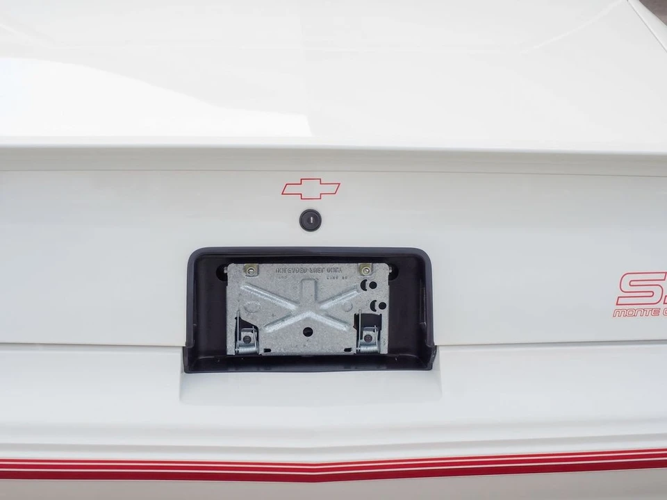 1987 Chevrolet - Image 25 of 31
