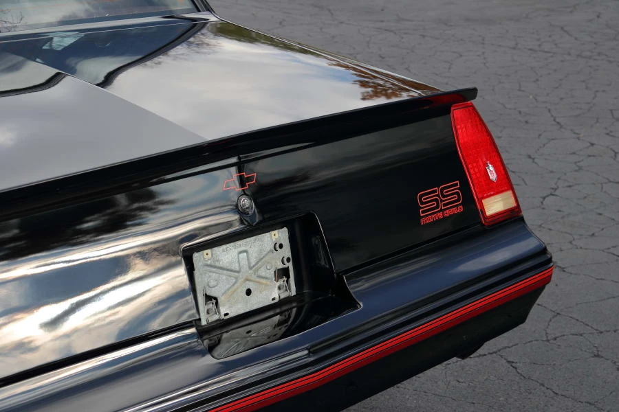 1987 Chevrolet Monte Carlo 4th Gen - Image 10 of 27