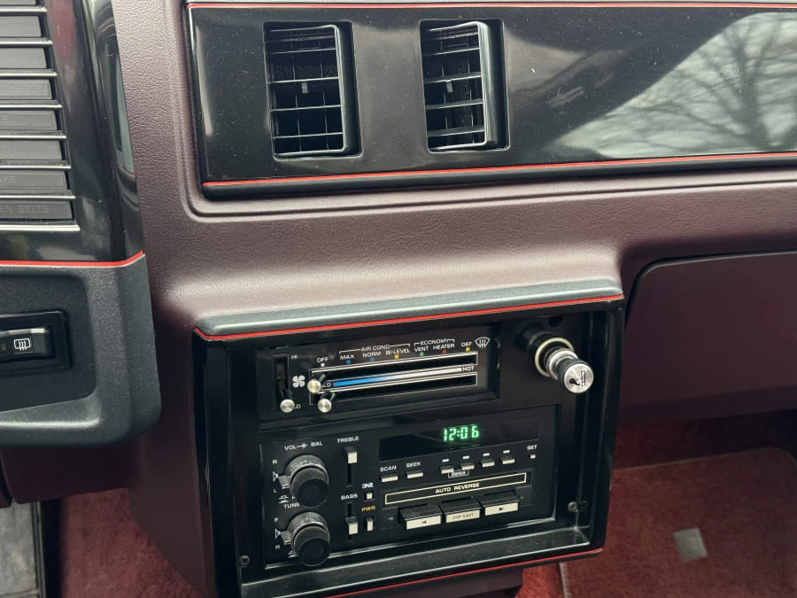1987 Chevrolet Monte Carlo 4th Gen - Image 13 of 21