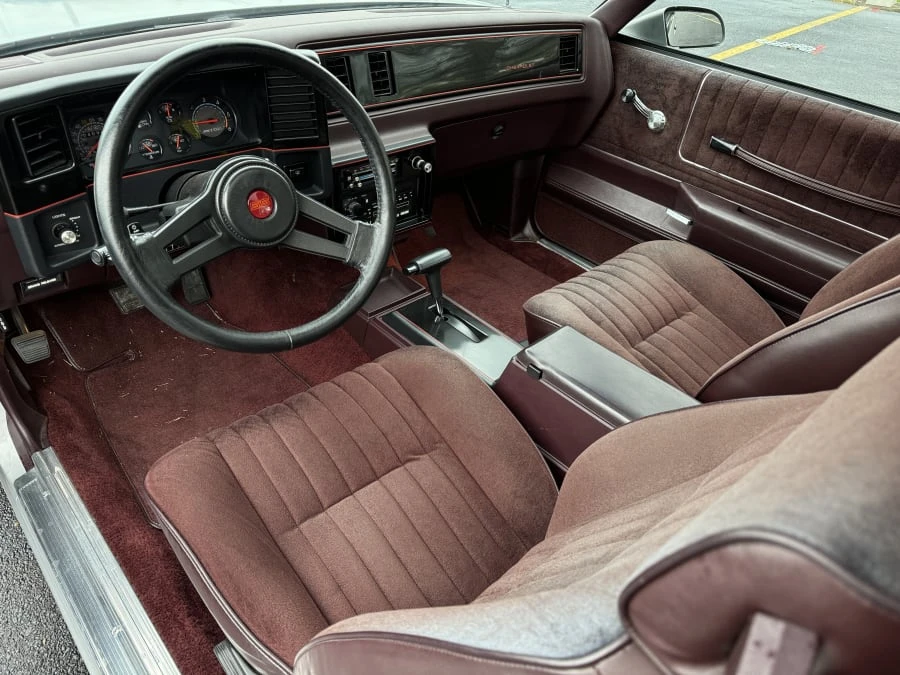 1987 Chevrolet Monte Carlo 4th Gen - Image 10 of 19