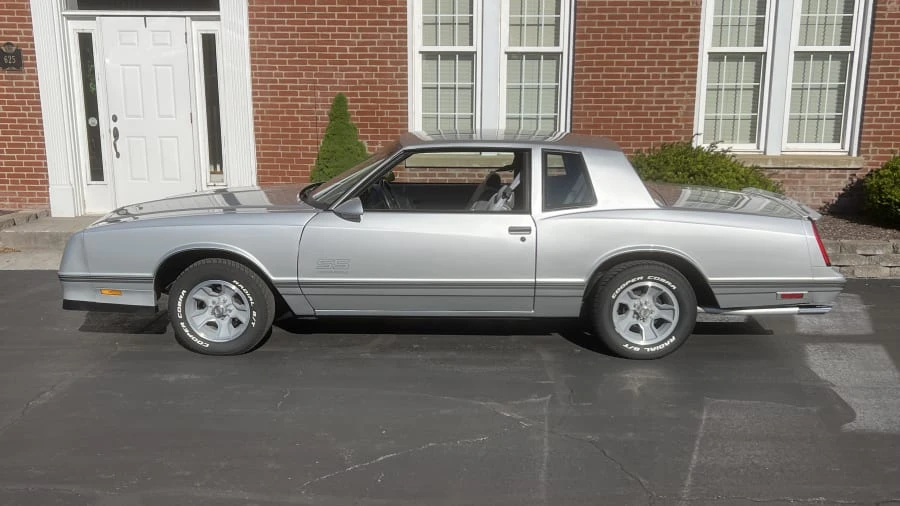 1987 Chevrolet Monte Carlo 4th Gen - Image 2 of 11