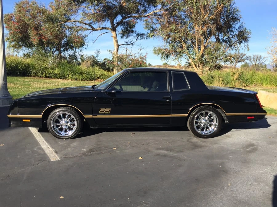 1987 Chevrolet Monte Carlo 4th Gen - Image 2 of 9