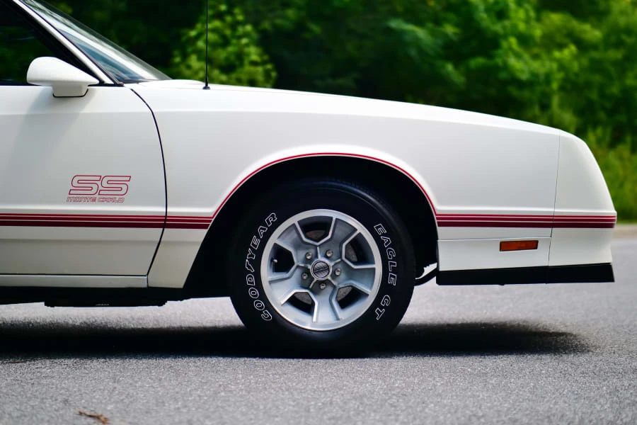 1987 Chevrolet Monte Carlo 4th Gen - Image 14 of 28