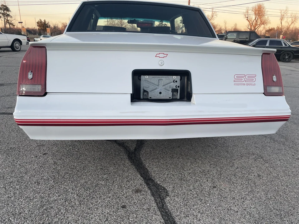 1987 Chevrolet Monte Carlo 4th Gen - Image 24 of 31