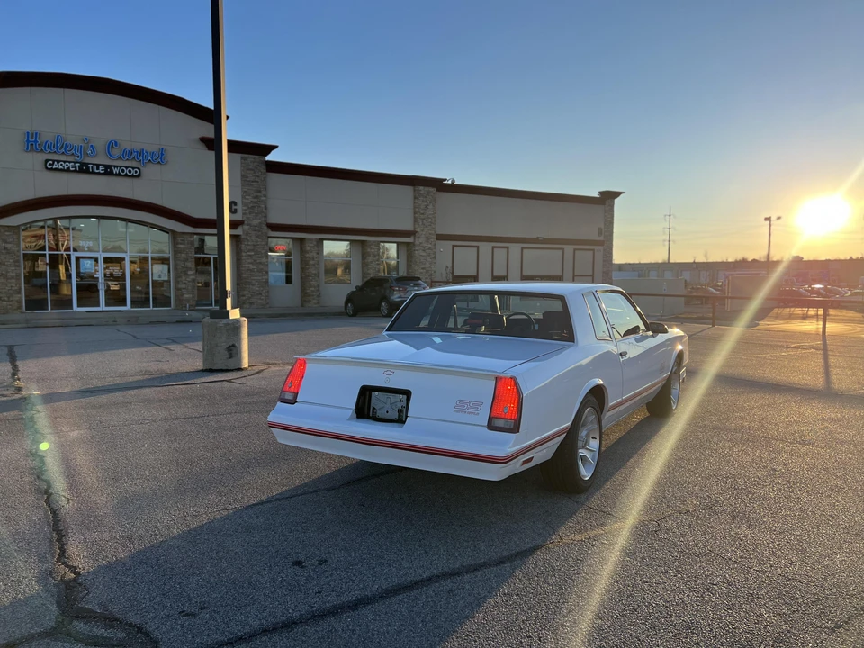 1987 Chevrolet Monte Carlo 4th Gen - Image 25 of 31